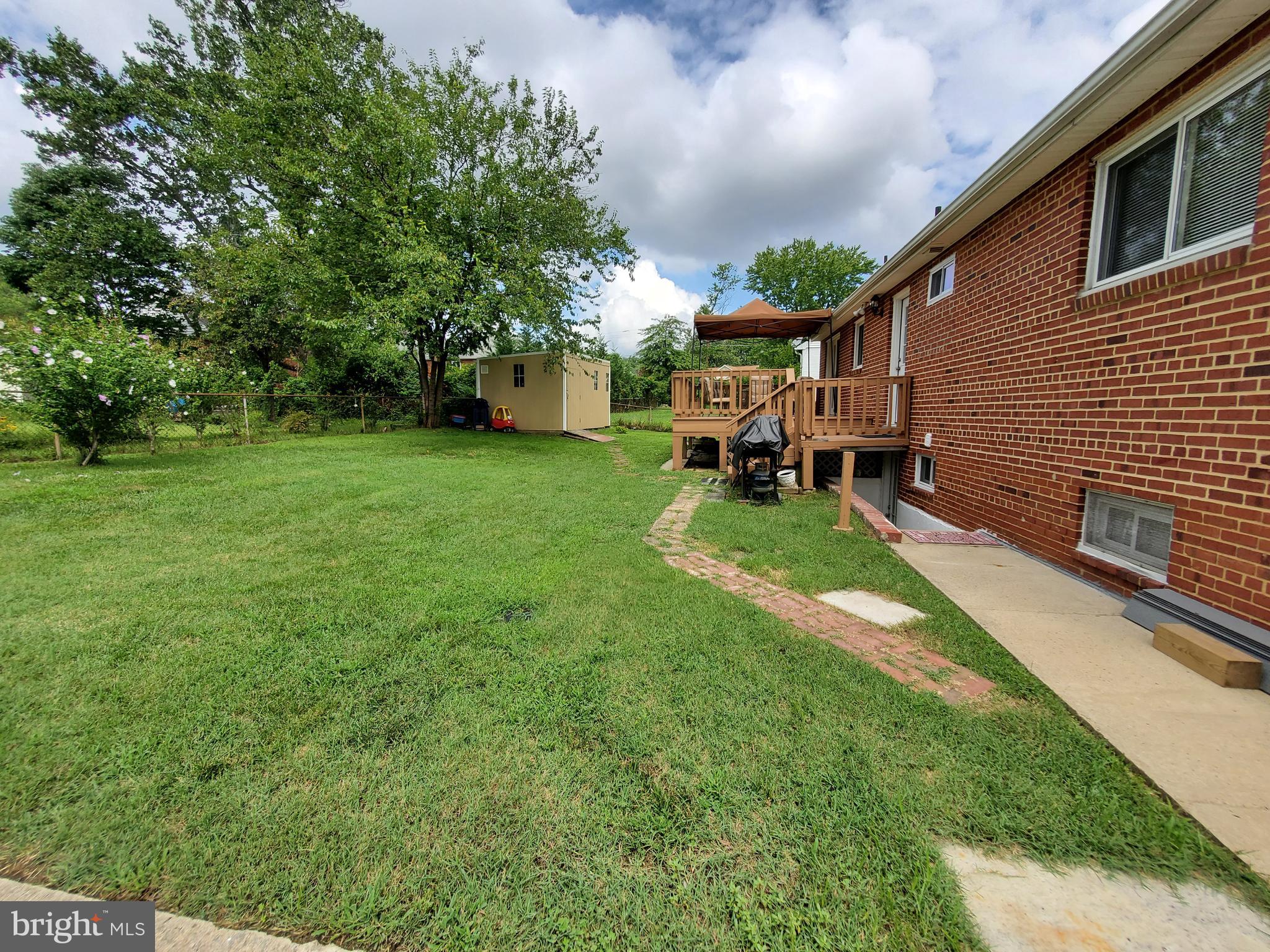 6002 Grayson Street Springfield, VA 22150 - Photo 17 of 81 Gallery Image 17