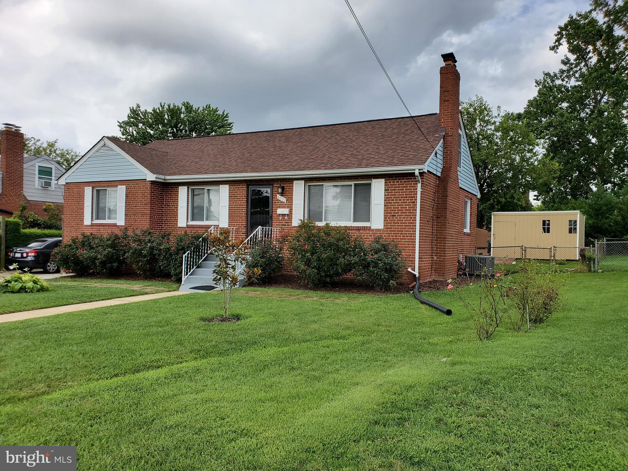 6002 Grayson Street Springfield, VA 22150 - Photo 4 of 81 Gallery Image 4