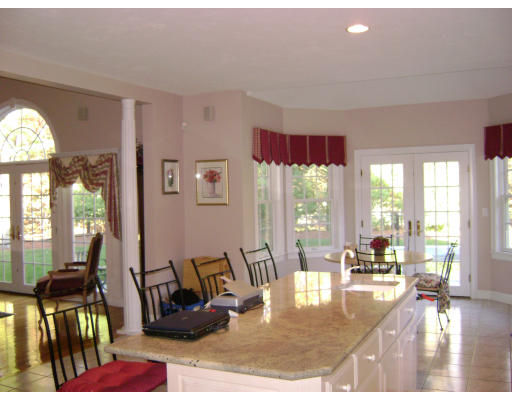 9 Tip Pond Road Shrewsbury, MA 01545 - Photo 8 of 10 Gallery Image 8