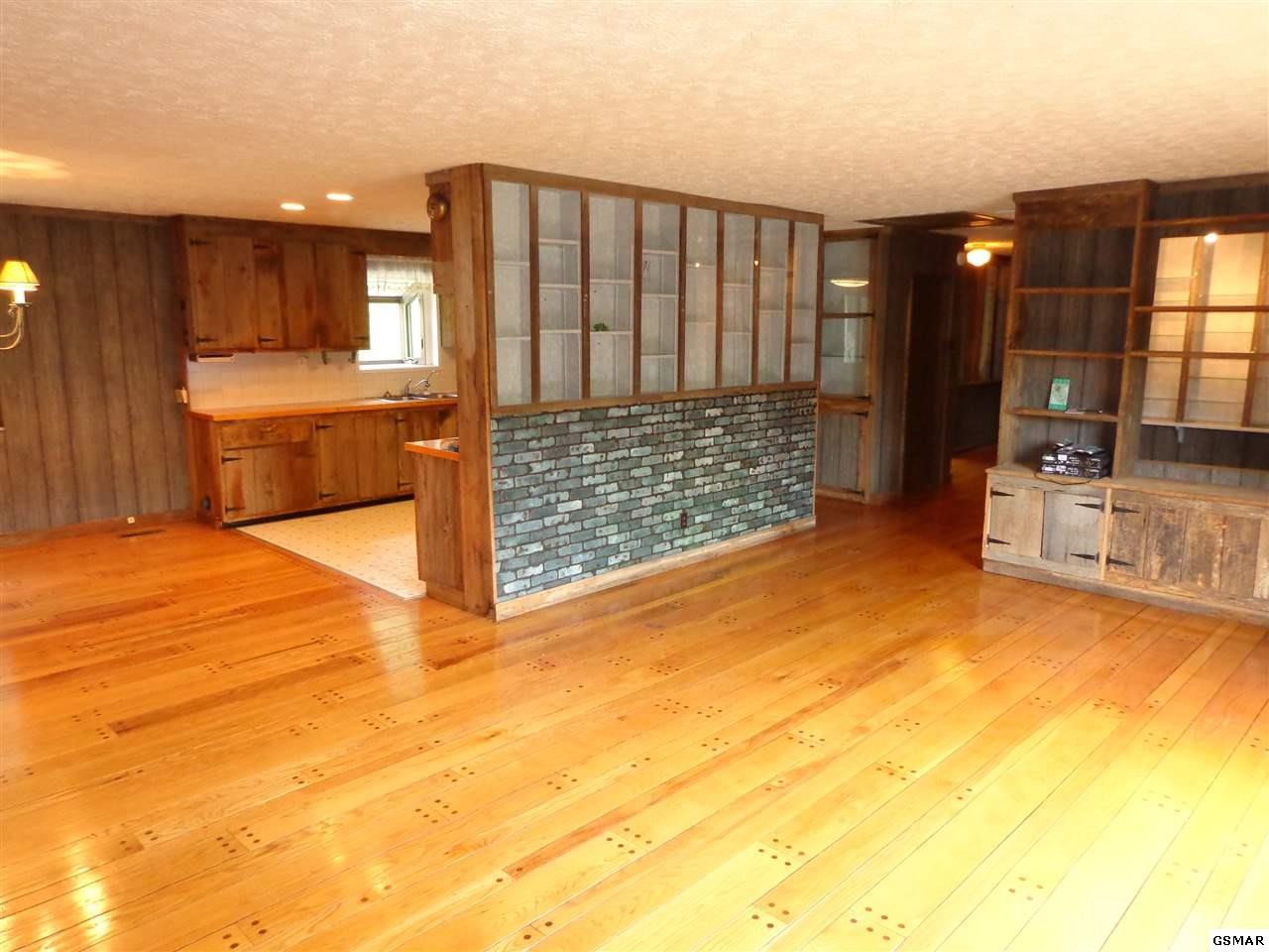512 Cline Road Dandridge, TN 37725 - Photo 7 of 36 Gallery Image 7