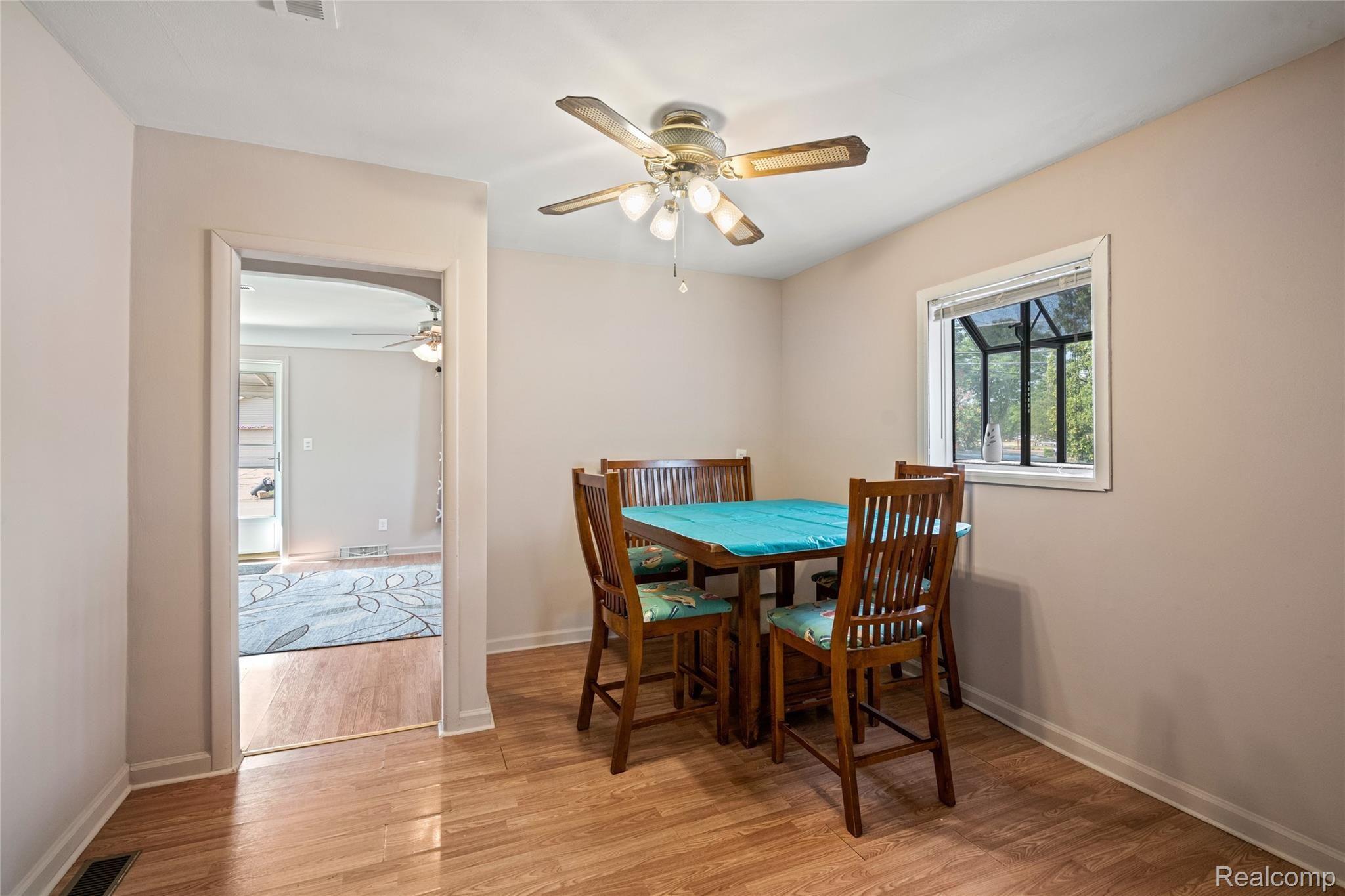 2081 Lindell Road Sterling Heights, MI 48310 - Photo 7 of 28 lindell-7.jpg