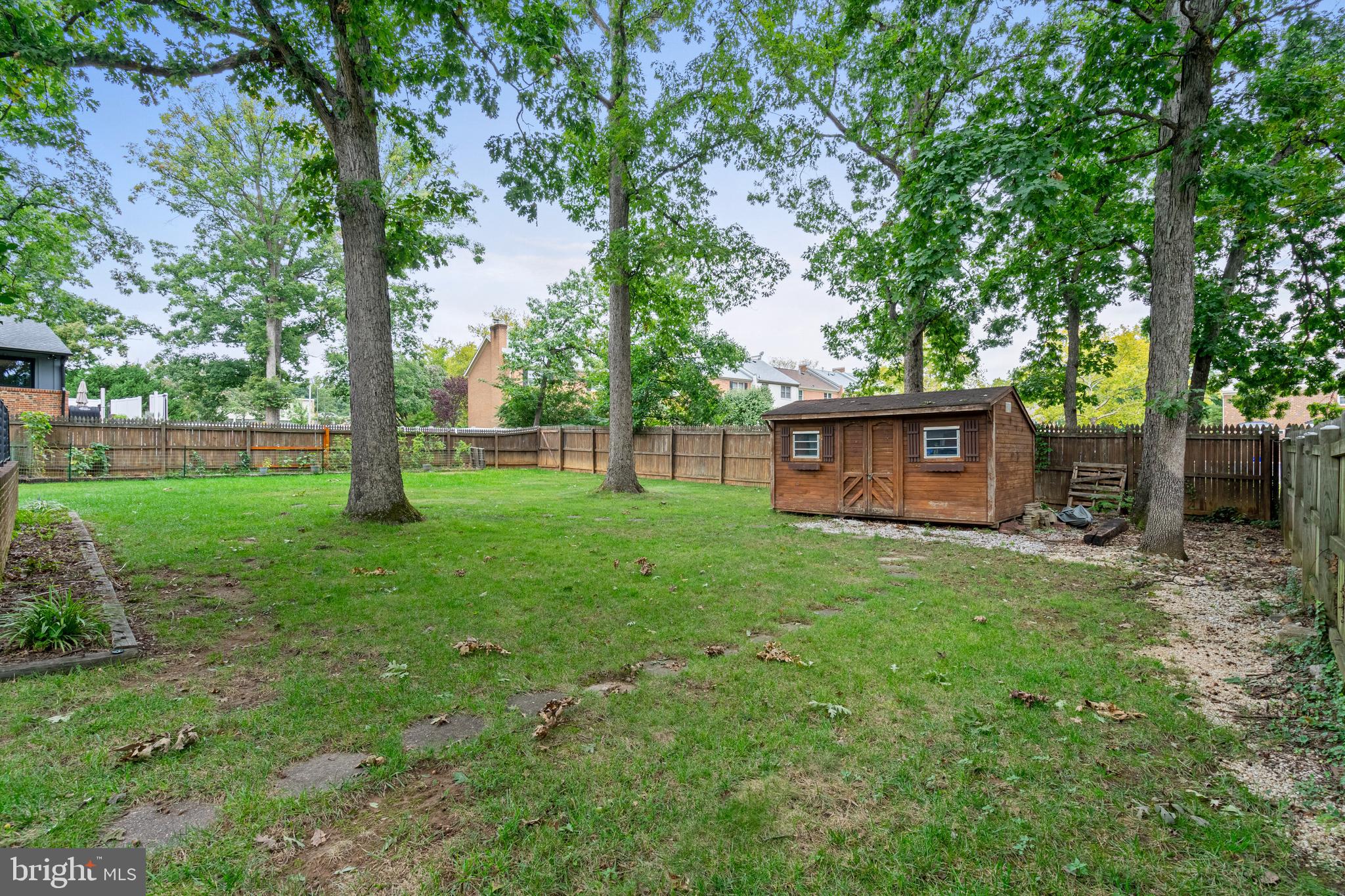 8518 Oakford Drive Springfield, VA 22152 - Photo 6 of 14