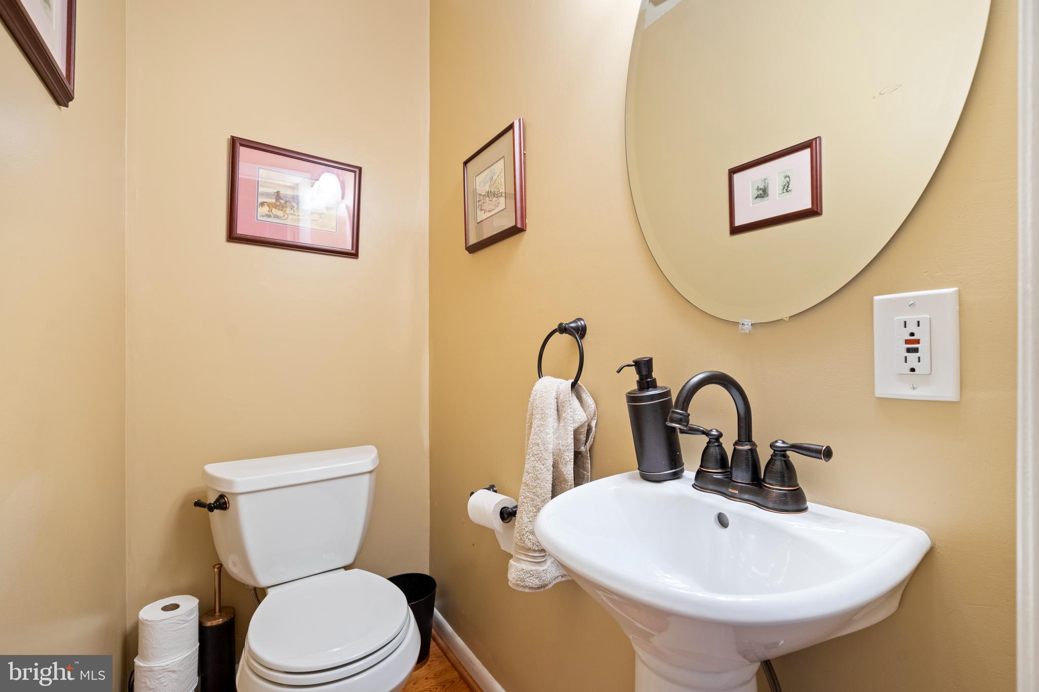 8518 Oakford Drive Springfield, VA 22152 - Photo 8 of 14