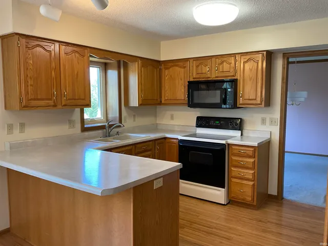 $2,200 | 9930 Valley Vista Place, Fort Wayne, IN 46804