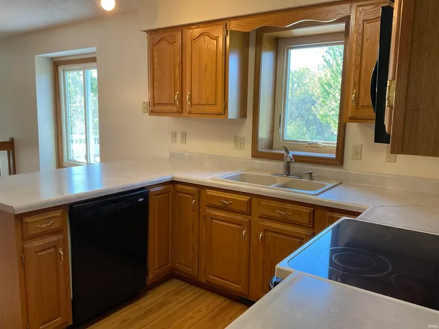 $2,200 | 9930 Valley Vista Place, Fort Wayne, IN 46804