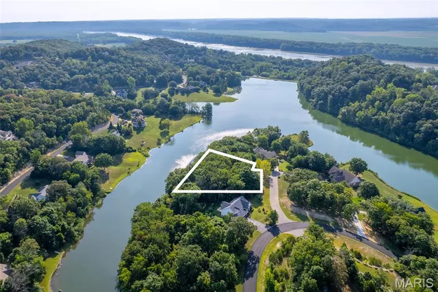 $225,000 | 4413 Arrowhead Ridge Lane, Augusta, MO 63332