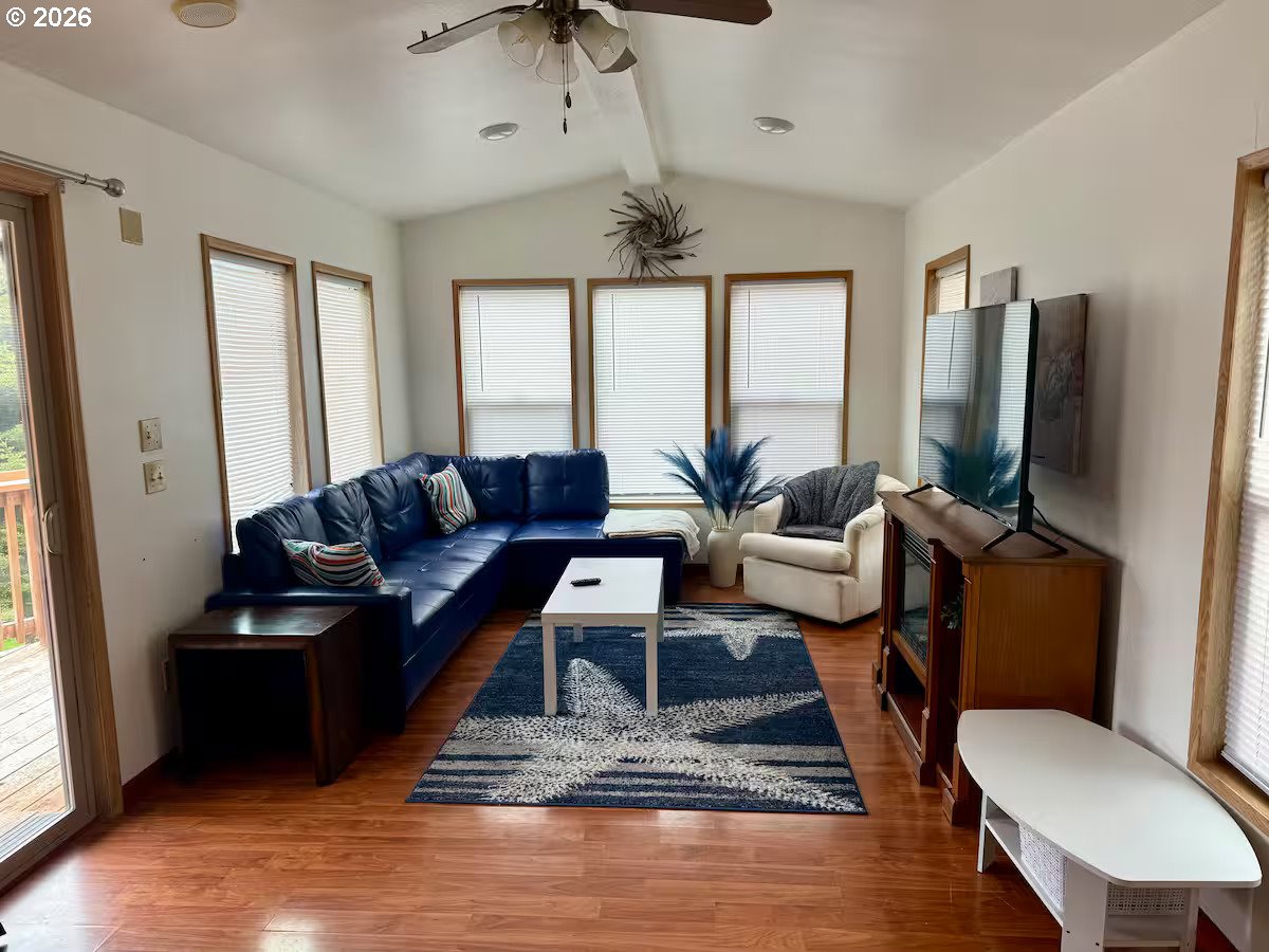 19921 Whaleshead Road, Unit M1 Brookings, OR 97415 - Photo 6 of 24