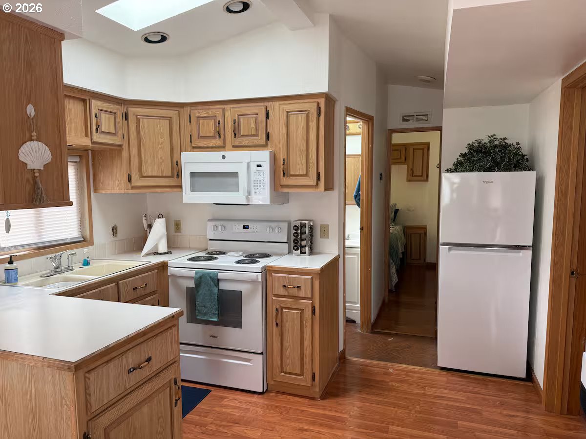 19921 Whaleshead Road, Unit M1 Brookings, OR 97415 - Photo 7 of 24