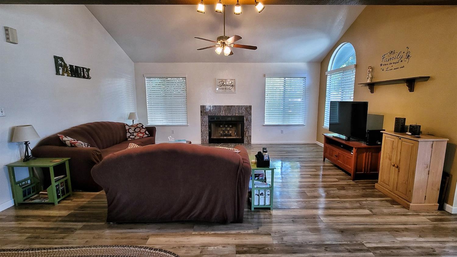 340 West Parlier Avenue Reedley, CA 93654 - Photo 8 of 34 Gallery Image 8