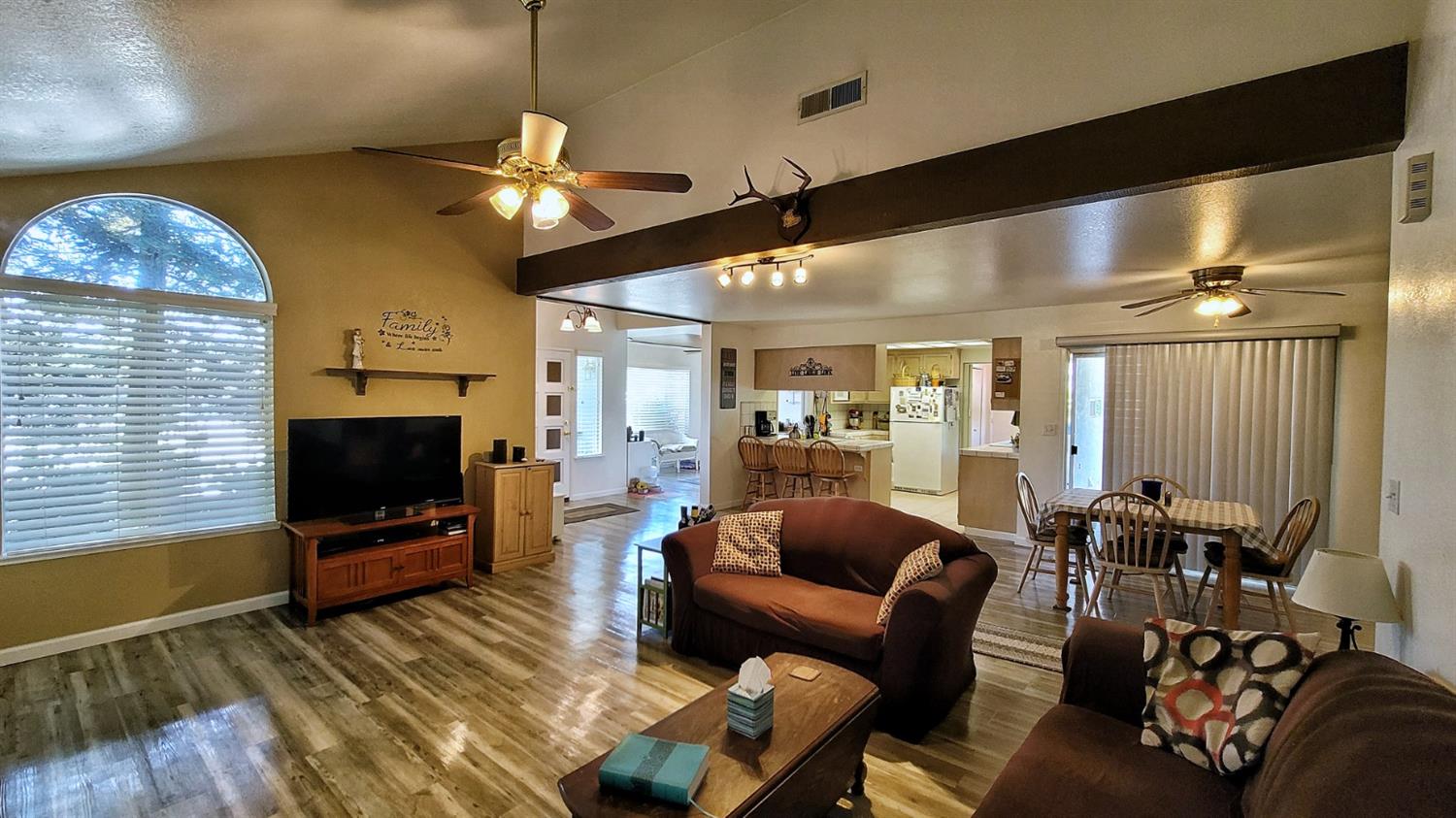340 West Parlier Avenue Reedley, CA 93654 - Photo 10 of 34 Gallery Image 10