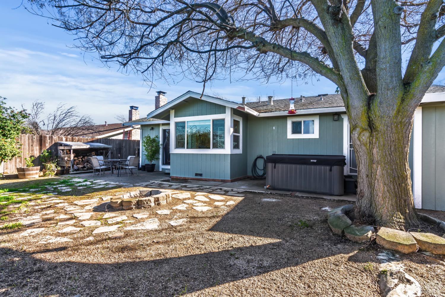 17 Amador Circle Rio Vista, CA 94571 - Photo 36 of 42 a view of a house with backyard