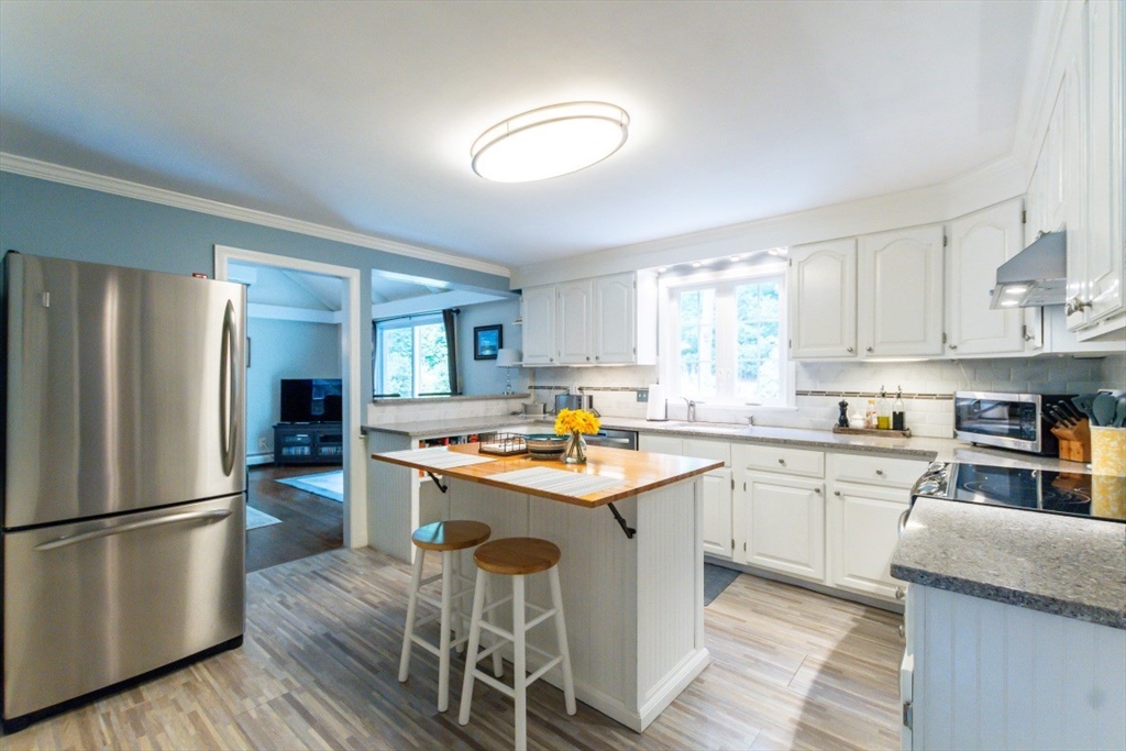 64 Wayside Inn Road Marlborough, MA 01752 - Photo 17 of 42 Gallery Image 17
