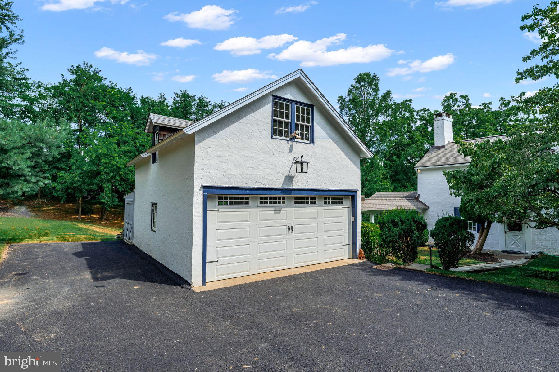 378 Bear Hill Road Paoli, PA 19301 - Photo 4 of 40