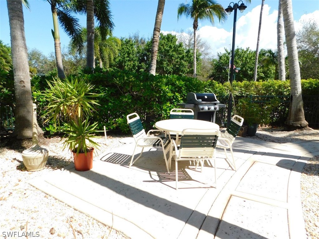 2090 Matecumbe Key Road, Unit 1307 Punta Gorda, FL 33955 - Photo 21 of 25 a view of a backyard