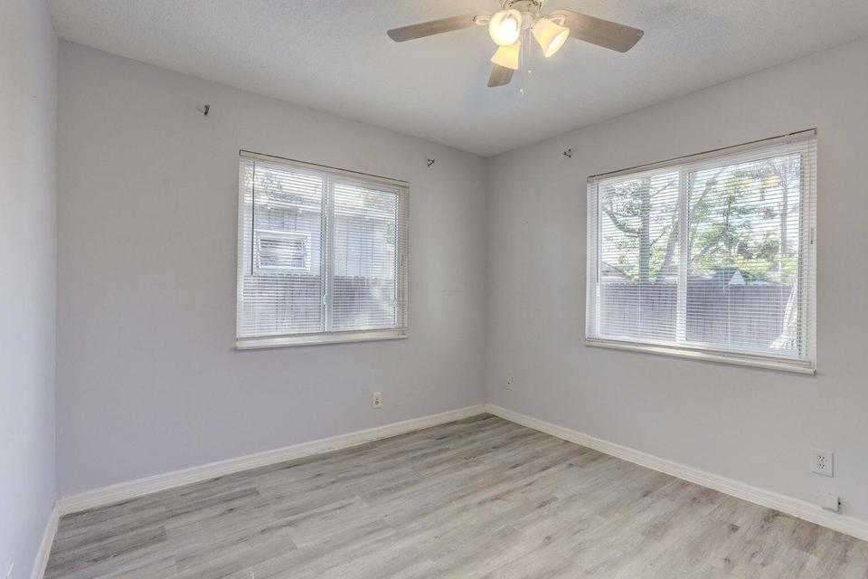 516 Nathan Hale Road, Unit 1 West Palm Beach, FL 33405 - Photo 13 of 24 Master Suite