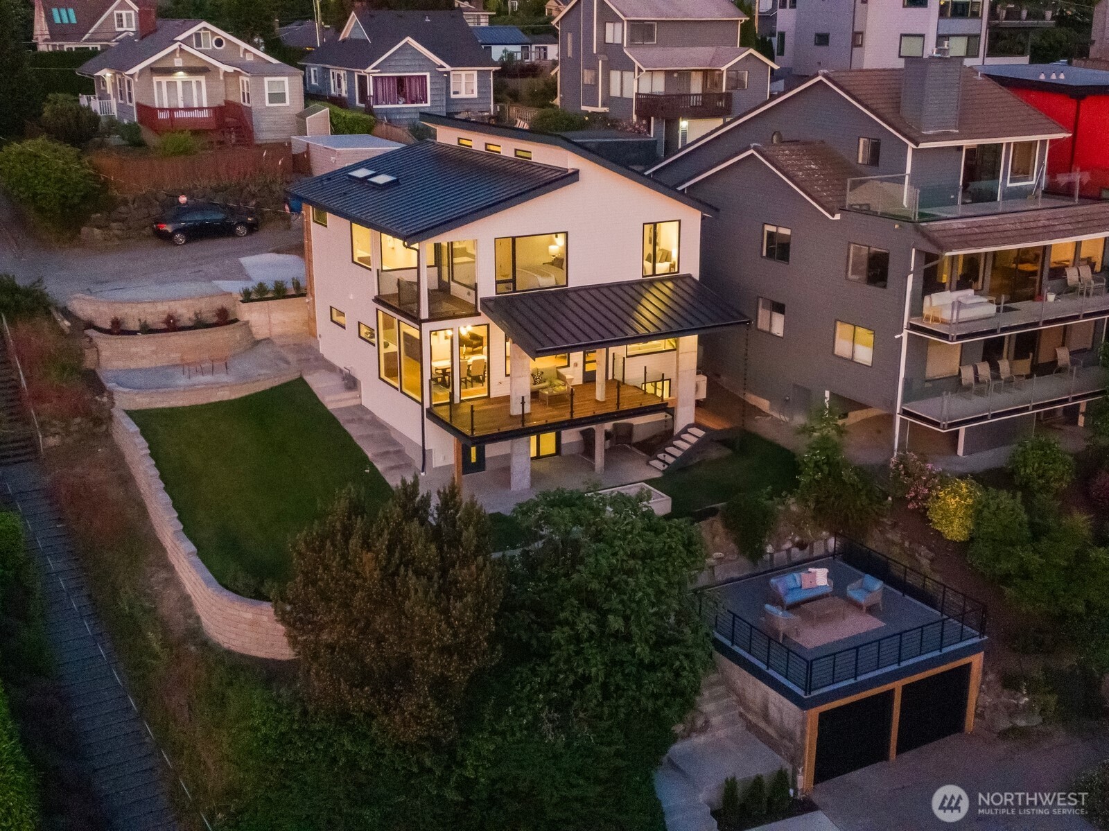 7602 44th Avenue Southwest Seattle, WA 98136 - Photo 34 of 37