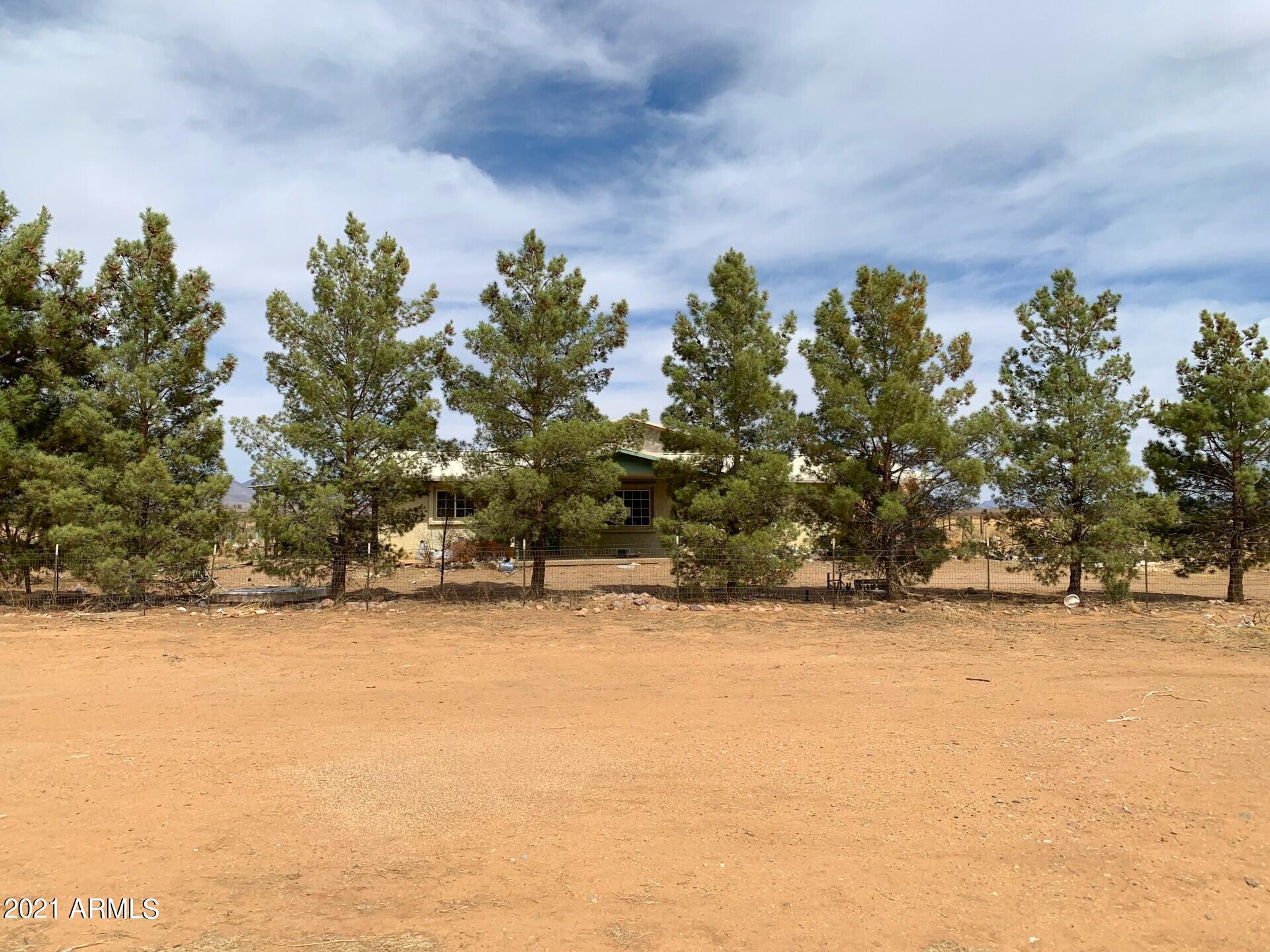 6768 South Wayward Winds Road Willcox, AZ 85643 - Photo 1 of 22 Exterior