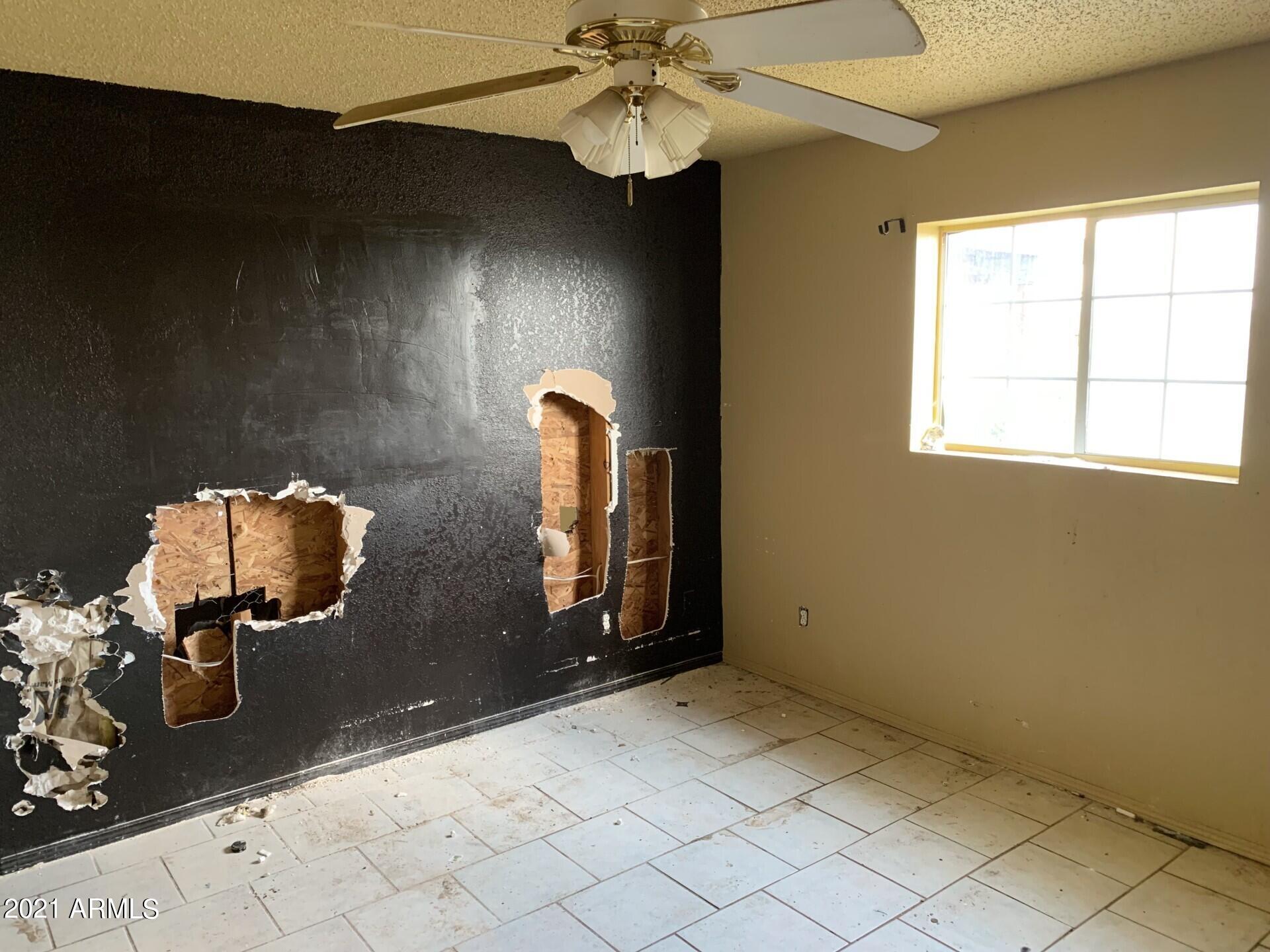 6768 South Wayward Winds Road Willcox, AZ 85643 - Photo 11 of 22 Bedroom #2