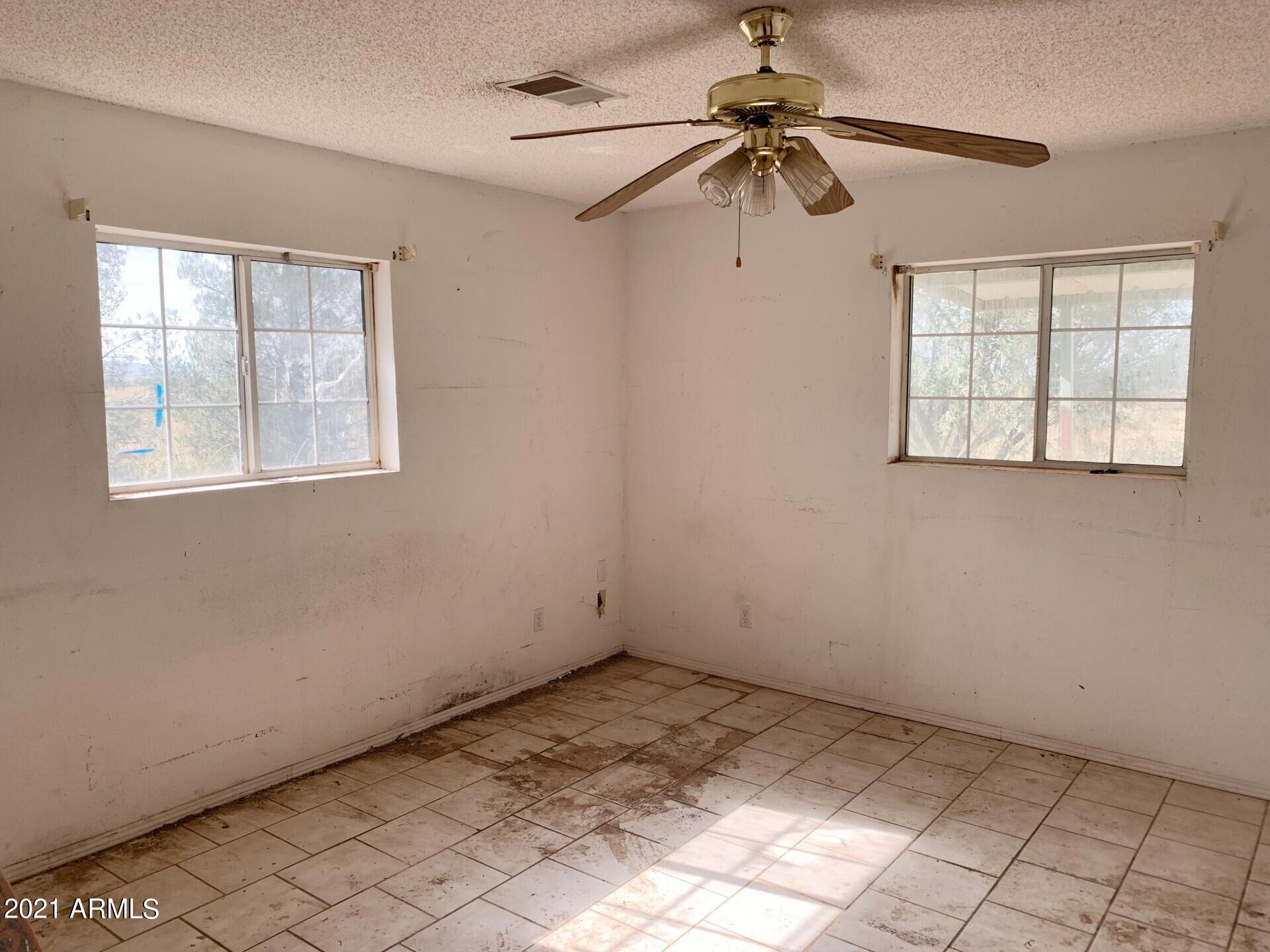 6768 South Wayward Winds Road Willcox, AZ 85643 - Photo 16 of 22 Den/Office/5th Bedroom