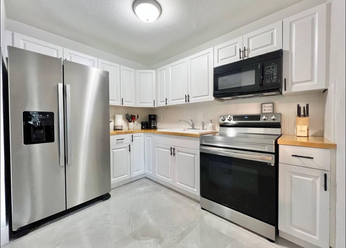 1353 9th Street West Palm Beach, FL 33401 - Photo 5 of 21 photo_5159174820183780457_y