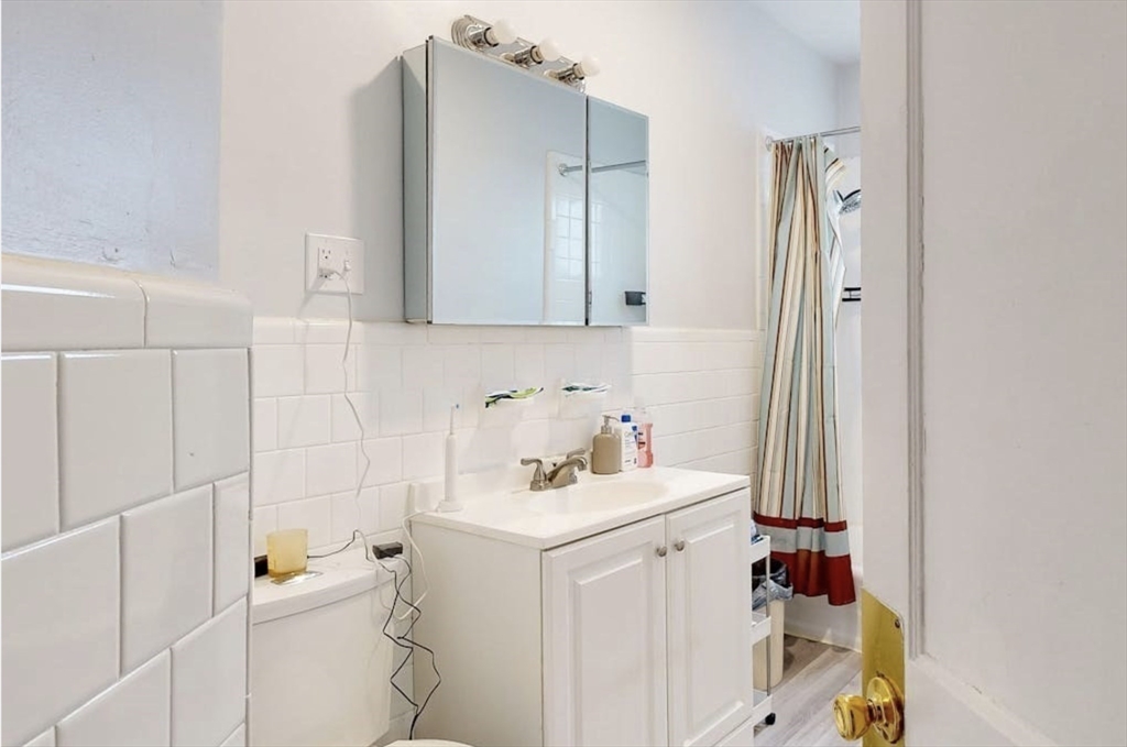 84 Bailey Street Boston, MA 02124 - Photo 20 of 38