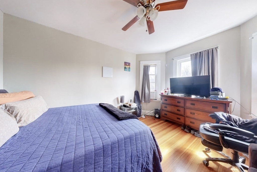 84 Bailey Street Boston, MA 02124 - Photo 7 of 38