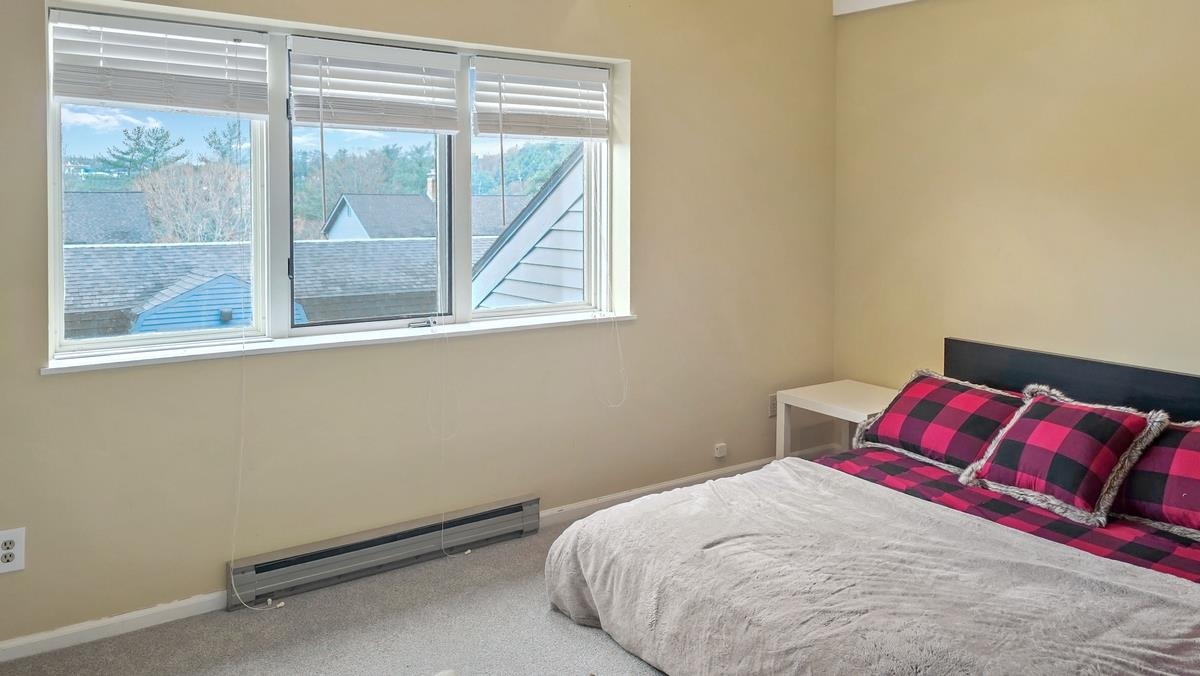 16 College Hl Road Hanover, NH 03755 - Photo 12 of 28