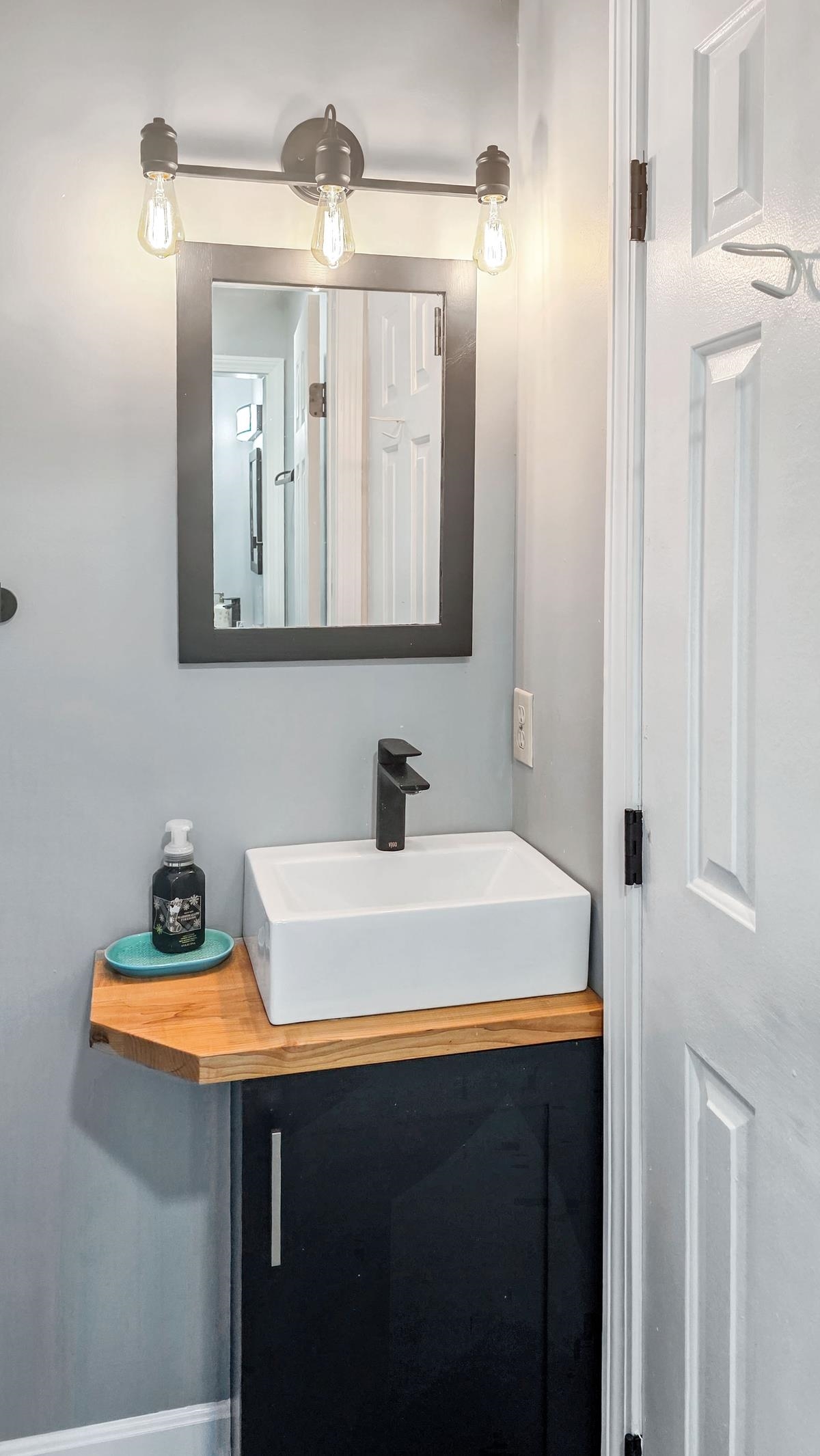 16 College Hl Road Hanover, NH 03755 - Photo 15 of 28