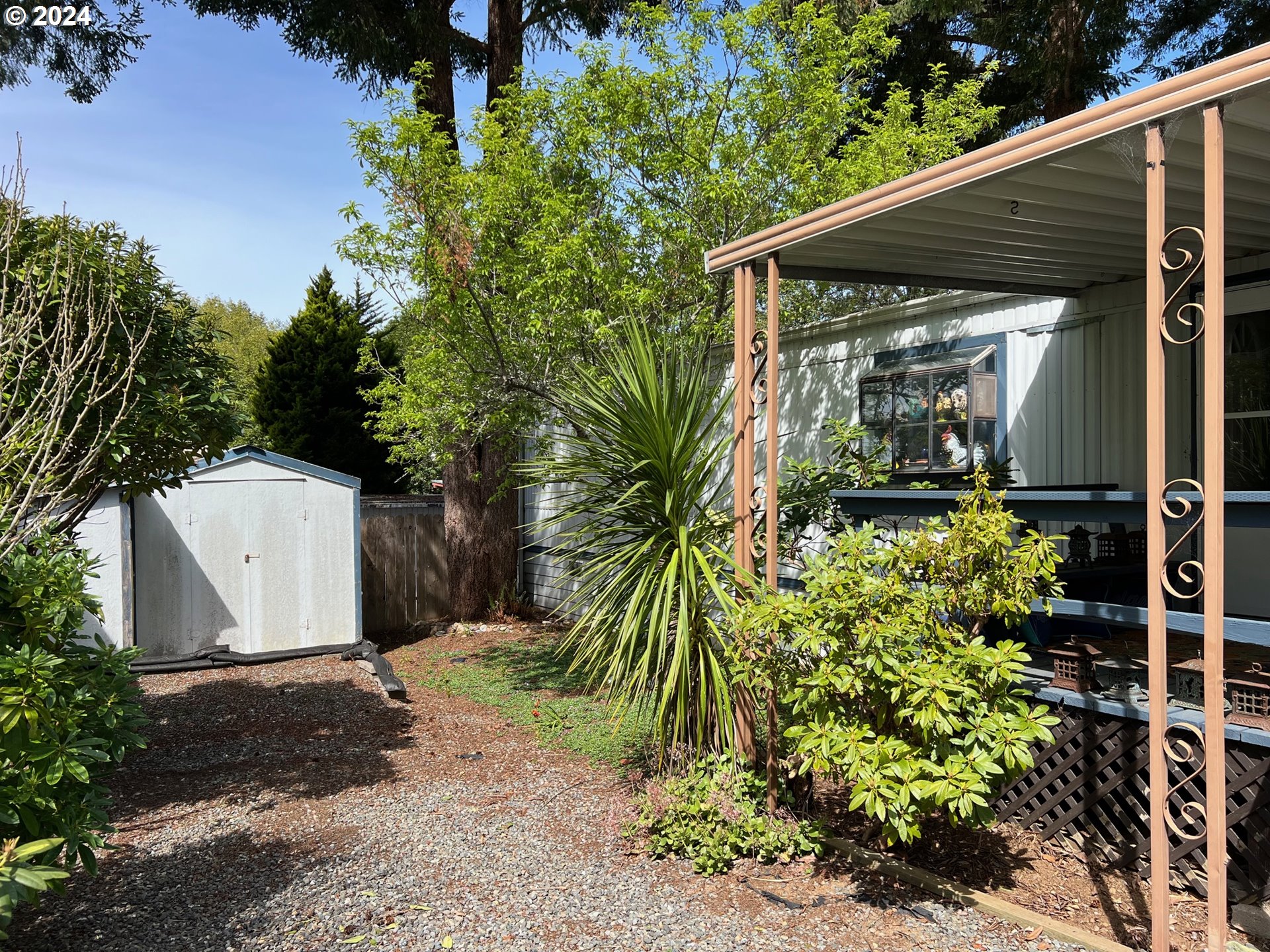 98041 Hallway Road, Unit 3 Brookings, OR 97415 - Photo 8 of 39 Gallery Image 8