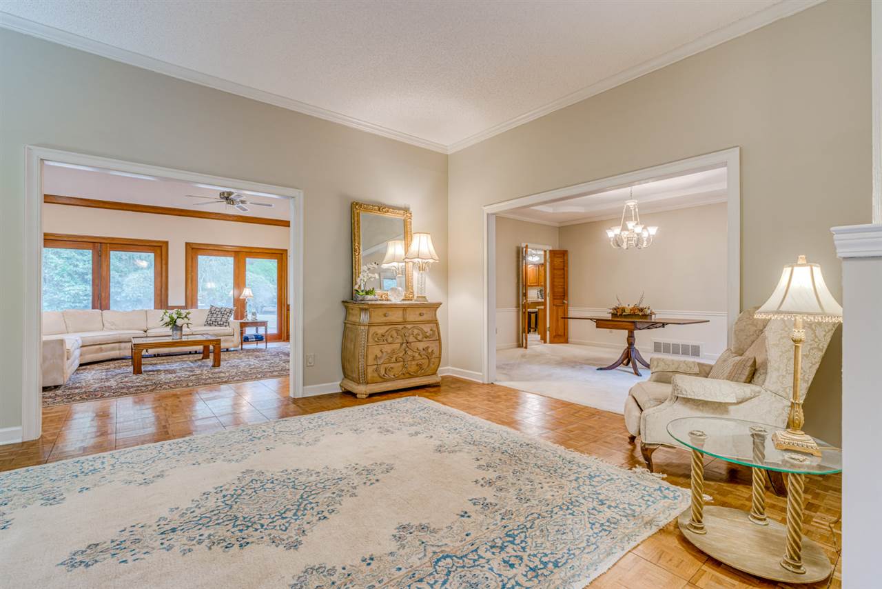 488 North Walnut Bend Road Cordova, TN 38018 - Photo 3 of 25 Gallery Image 3