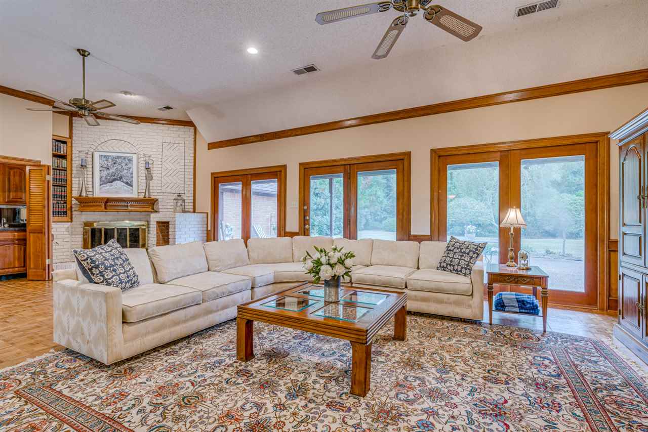 488 North Walnut Bend Road Cordova, TN 38018 - Photo 5 of 25 Gallery Image 5