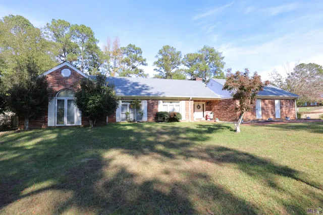 $250,000 | 1600 Christine Drive, McComb, MS 39648