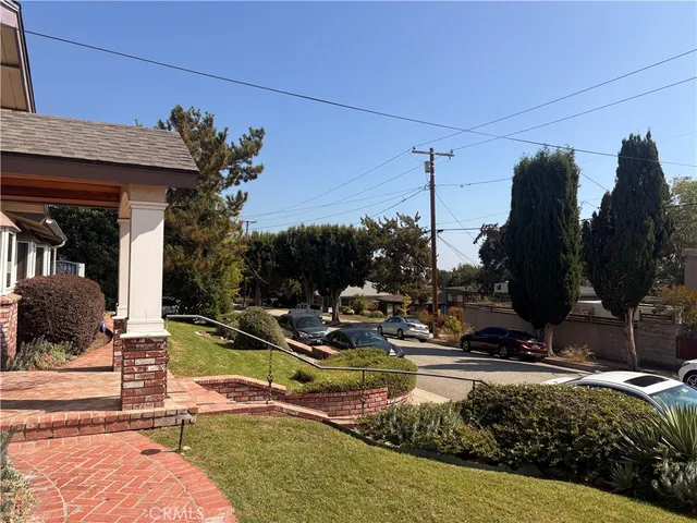 $1,695,000 | 95 West Laurel Avenue, Sierra Madre, CA 91024