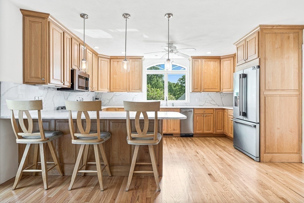 38 Winslow Road Reading, MA 01867 - Photo 11 of 40