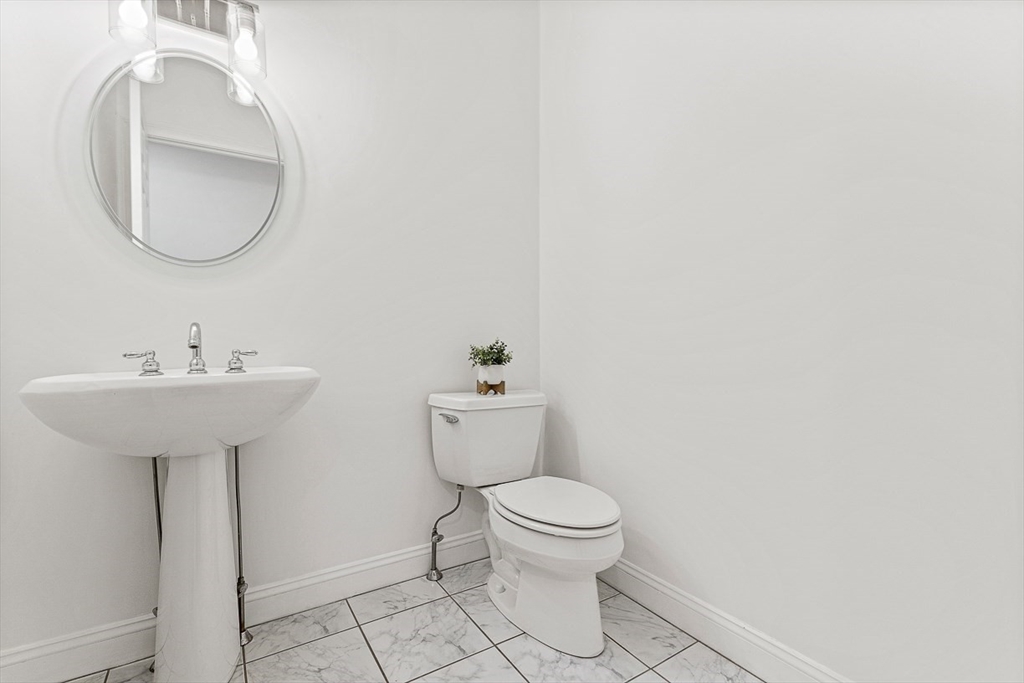 38 Winslow Road Reading, MA 01867 - Photo 21 of 40