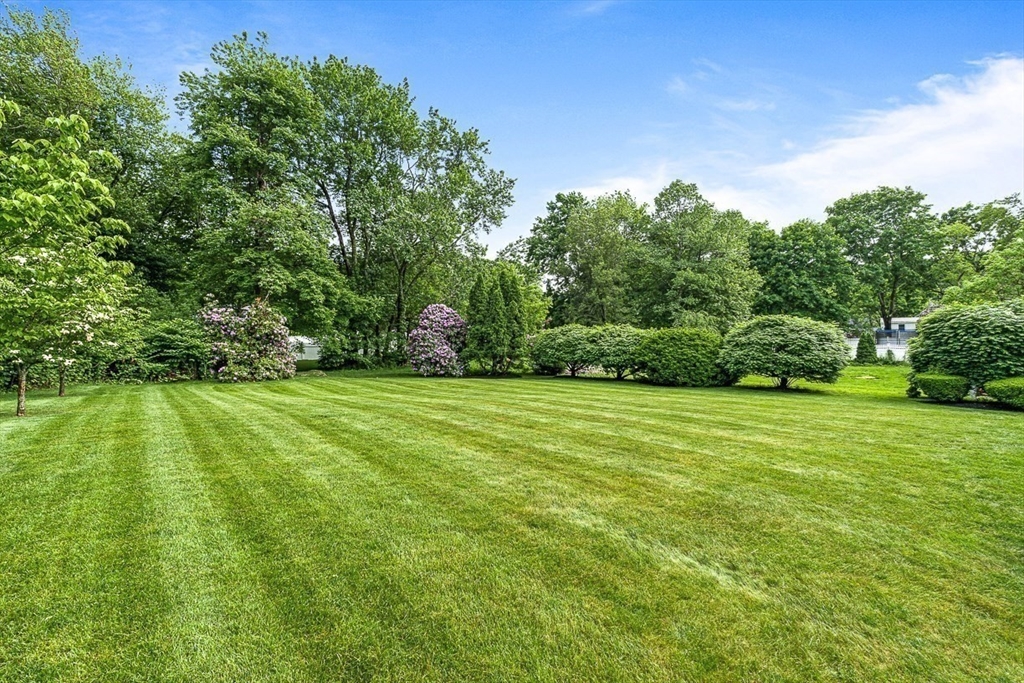 38 Winslow Road Reading, MA 01867 - Photo 37 of 40