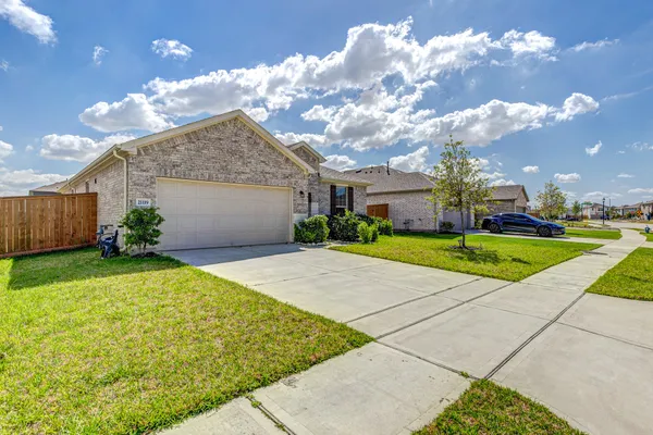 $2,380 | 21119 Sherrell Bay Drive, Cypress, TX 77433