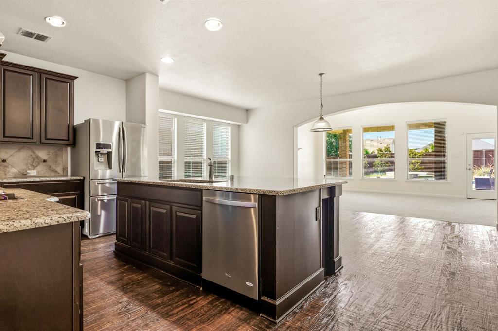 5115 Live Oak Drive Sachse, TX 75048 - Photo 4 of 40