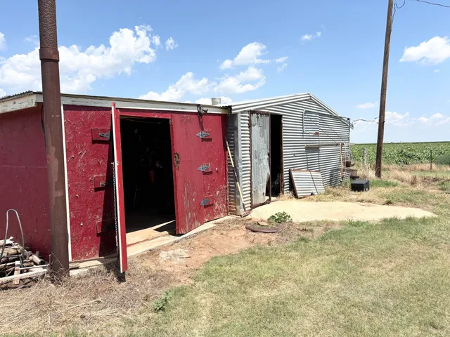 $399,000 | 1810 Farm To Market Road 788, Plainview, TX 79072