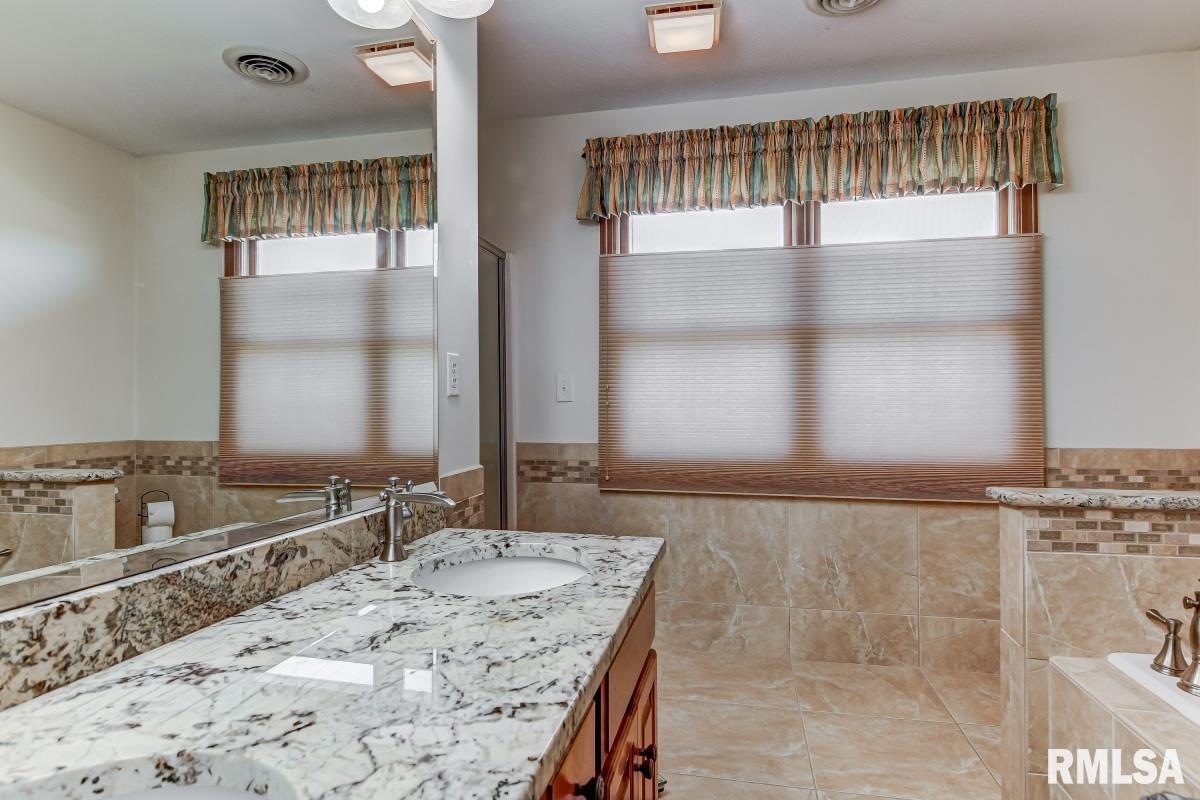 4400 Fielding Drive Springfield, IL 62711 - Photo 23 of 35