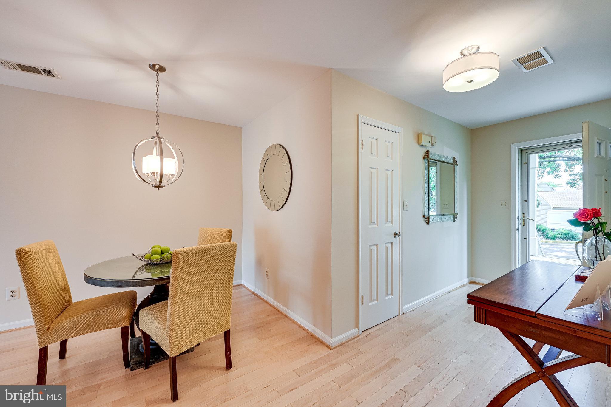 11222 Harbor Court Reston, VA 20191 - Photo 11 of 58 Gallery Image 11