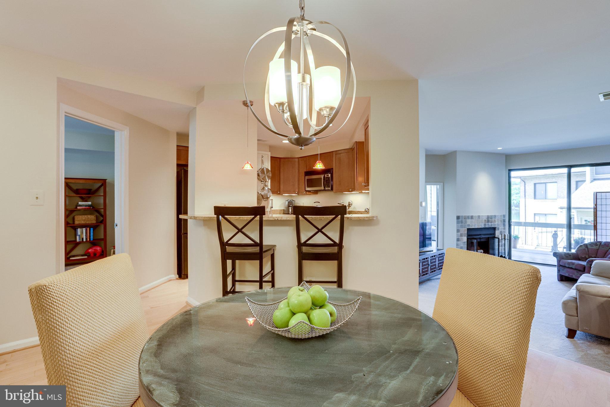 11222 Harbor Court Reston, VA 20191 - Photo 12 of 58 Gallery Image 12