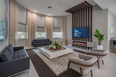 $975,000 | 1811 Northwest 168th Avenue, Pembroke Pines, FL 33028