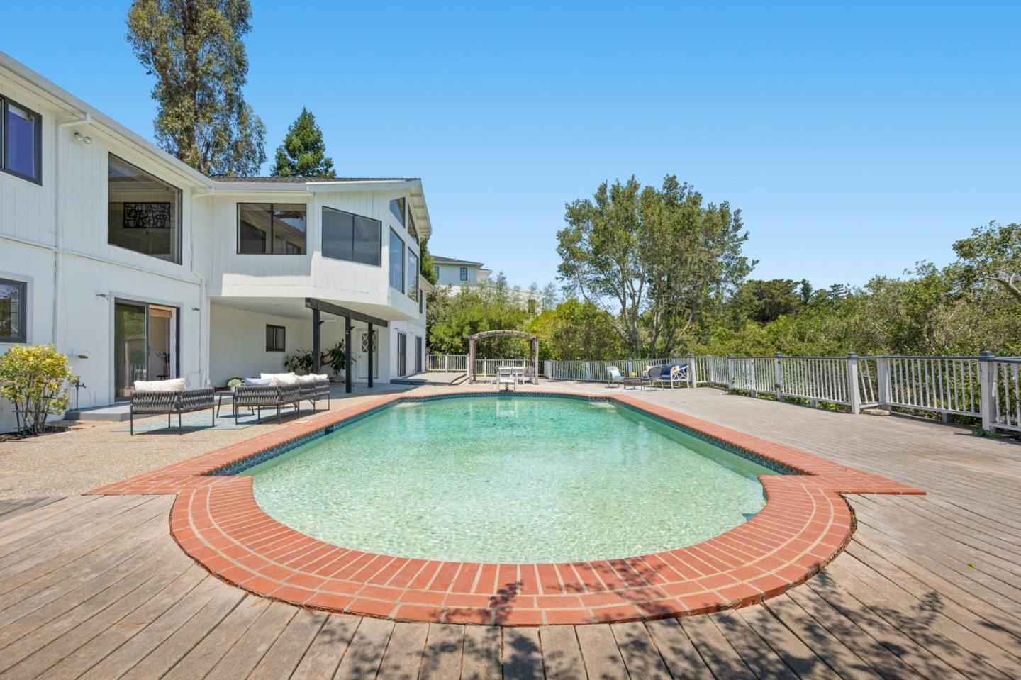 1407 Carlton Road Hillsborough, CA 94010 - Photo 34 of 113