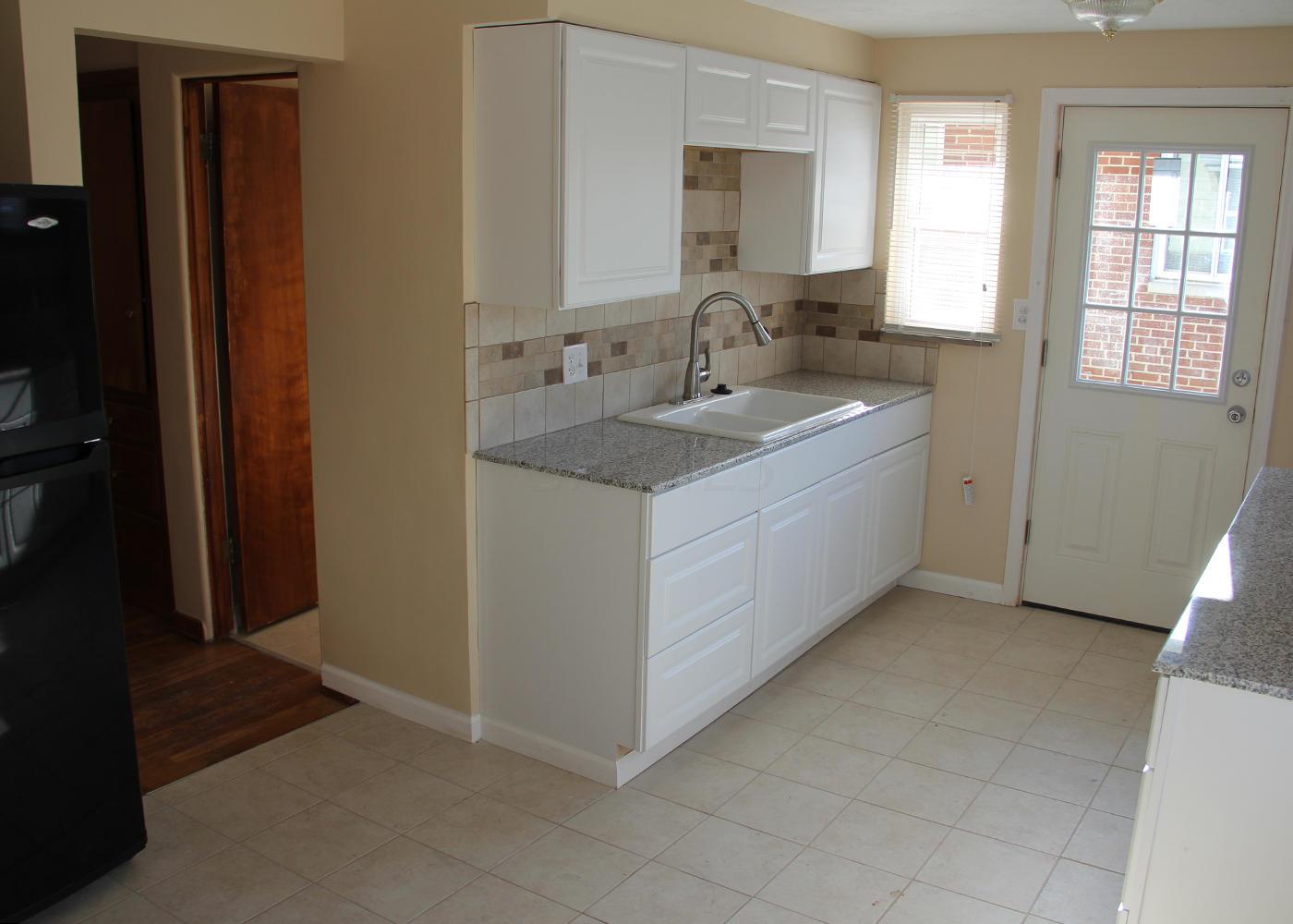 3515 Eakin Road Columbus, OH 43204 - Photo 3 of 8 Gallery Image 3