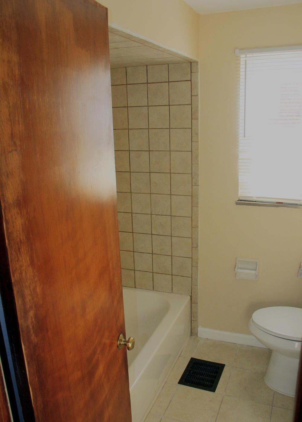3515 Eakin Road Columbus, OH 43204 - Photo 5 of 8 Gallery Image 5