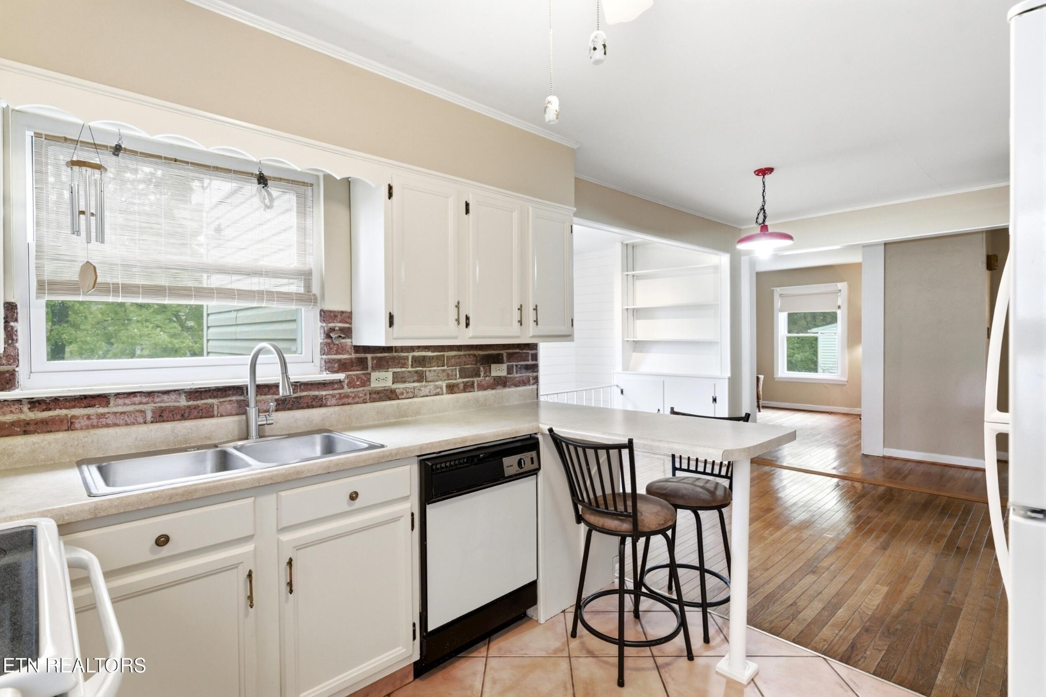 121 Salem Road Oak Ridge, TN 37830 - Photo 10 of 35 Gallery Image 10
