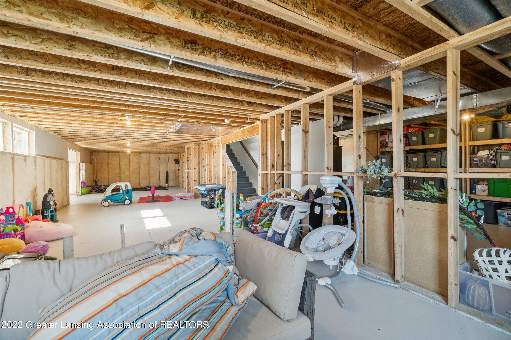 6539 West Howe Road Dewitt, MI 48820 - Photo 46 of 72 55-6539-W-Howe-Rd-DeWitt-MI-48820-Window