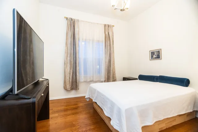 $574,900 | 2814 North Maplewood Avenue, Chicago, IL 60618