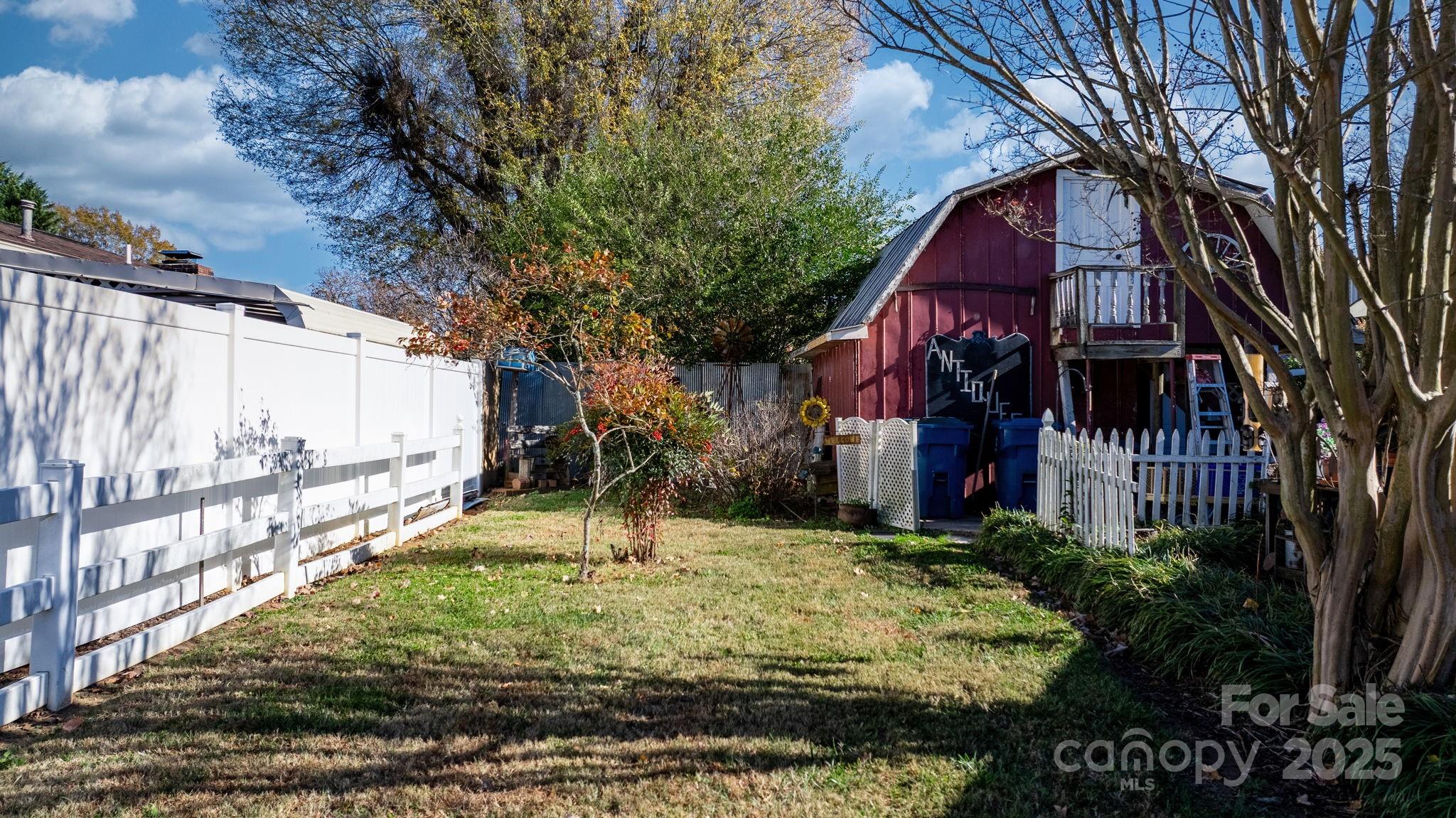 901 Union Street Maiden, NC 28650 - Photo 27 of 37 a view of a house with a yard